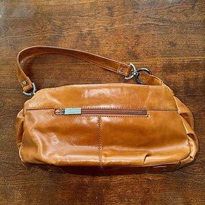 Sereta, Genuine Leather shoulder purse, in great condition!